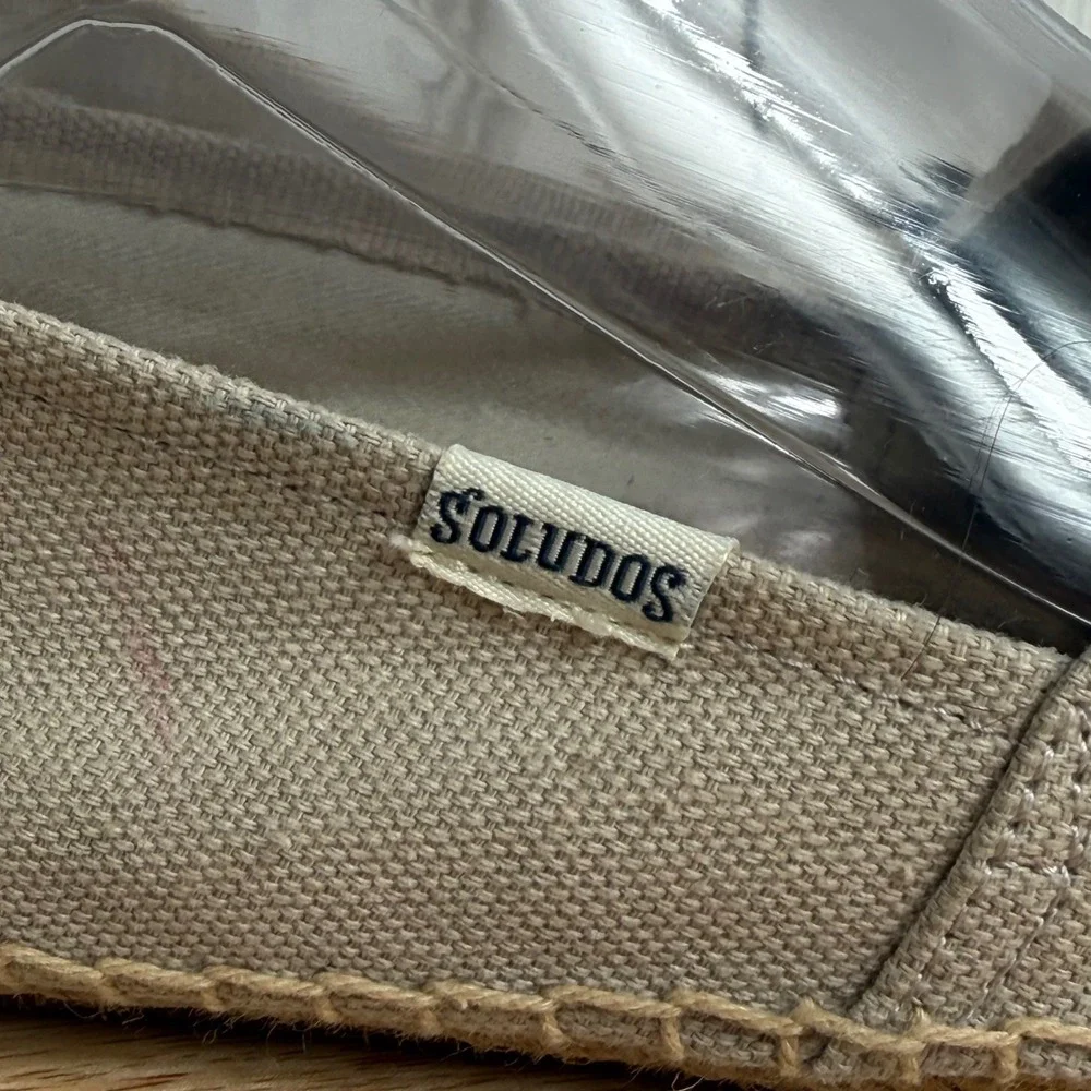 Soludos embrace effortless